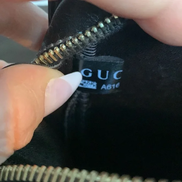 ❌SOLD❌Authentic Gucci all brown leather large clutch / wristlet w dustbag - Picture 17 of 17